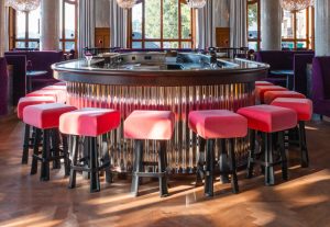 Wellblech-Verkleidung für Restaurant Banks in Basel